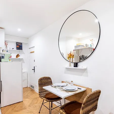 Guestready - Cosy Parisian Charm For Two