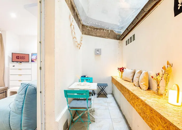 Guestready - Cosy Parisian Charm For Two Lägenhet