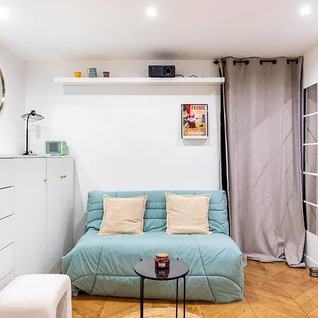 Guestready - Cosy Parisian Charm For Two 아파트 *