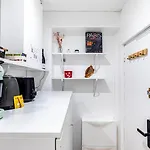 Guestready - Cosy Parisian Charm For Two Paris